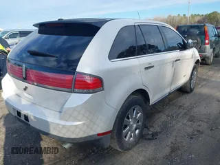 2009 Lincoln MKX with VIN 2LMDU68C79BJ01006, listed as a IAAI auction lot 41586045 with 226,175 mi miles. Bid and sale history available at carsss.com. Image 4.