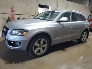 2009 Audi Q5 Premium Plus with VIN WA1KK78R69A035545, listed as a Copart auction lot 61768845 with 103,902 mi miles and Salvage title. Bid and sale history available at DreamBid. Image 1.