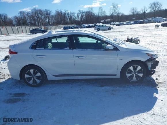 2019 Hyundai Ioniq Plug-In Hybrid Limited with VIN KMHC75LD9KU174113, listed as a IAAI auction lot 41276943 with NaN miles. Bid and sale history available at carsss.com. Image 13.