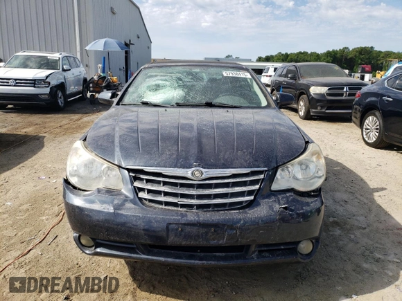 2008 Chrysler Sebring Touring z VIN 1C3LC55R88N145038, wystawiony jako Copart lot #57938415 z przebiegiem 120 291 mil mil oraz Szkoda całkowita • Salvage title. Historia ofert i sprzedaży dostępna na DreamBid. Obrazek 5.