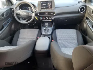 2022 Hyundai Kona SE with VIN KM8K2CAB6NU915757, listed as a Copart auction lot 42682815 with 27,967 mi miles and Salvage Title. Bid and sale history available at carsss.com. Image 8.