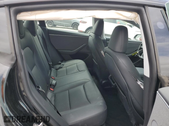 2024 Tesla Model 3 z VIN 5YJ3E1EA6RF739698, wystawiony jako Copart lot #53578755 z przebiegiem 10 847 mil mil oraz Szkody całkowita. Historia ofert i sprzedaży dostępna na DreamBid. Obrazek 10.