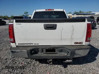 2008 GMC Sierra 1500 SLE1 z VIN 2GTEC13J081107217, wystawiony jako Copart lot #52355095 z przebiegiem Nie podano mil oraz Szkody całkowita. Historia ofert i sprzedaży dostępna na DreamBid. Obrazek 6.