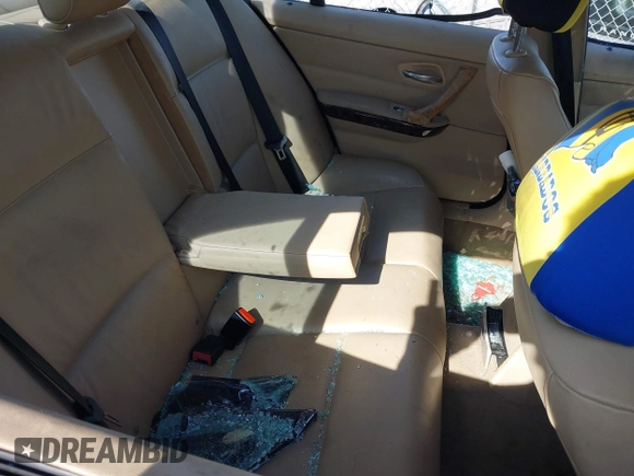 2008 BMW 3 Series 328i with VIN WBAVA33528KX84139, listed as a IAAI auction lot 42146622 with Not provided miles and . Bid and sale history available at DreamBid. Image 8.