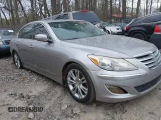2013 Hyundai Genesis 3.8L with VIN KMHGC4DD5DU236132, listed as a IAAI auction lot 41852706 with 227,017 mi miles. Bid and sale history available at carsss.com. Image 1.