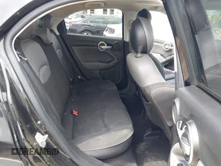 2016 FIAT 500X Easy z VIN ZFBCFXBT1GP441877, wystawiony jako IAAI lot #42128524 z przebiegiem 228 077 mil mil oraz . Historia ofert i sprzedaży dostępna na DreamBid. Obrazek 8.