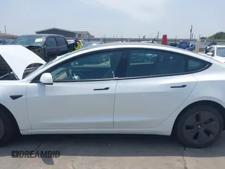 2023 Tesla Model 3 z VIN 5YJ3E1EA3PF604076, wystawiony jako IAAI lot #42181964 z przebiegiem 23 207 mil mil oraz . Historia ofert i sprzedaży dostępna na DreamBid. Obrazek 14.
