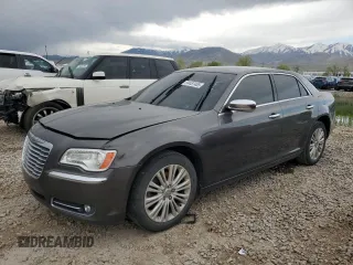 2014 Chrysler 300 C z VIN 2C3CCAKG1EH376864, wystawiony jako Copart lot #54487485 z przebiegiem 175 176 mil mil oraz Czysty tytuł • Clean title. Historia ofert i sprzedaży dostępna na DreamBid. Obrazek 1.