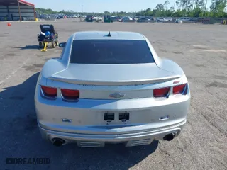 2011 Chevrolet Camaro 1LT with VIN 2G1FB1ED8B9133774, listed as a IAAI auction lot 42008647 with 208,918 mi miles. Bid and sale history available at carsss.com. Image 16.