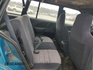 1993 Chevrolet Cavalier with VIN 1G1JC8444P7213714, listed as a Copart auction lot 43815125 with 226,411 mi miles and Salvage Title. Bid and sale history available at DreamBid. Image 10.