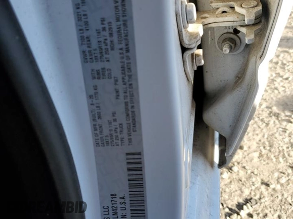 2020 Ram 1500 Tradesman z VIN 1C6SRFNT9LN421718, wystawiony jako Copart lot #81620444 z przebiegiem 38 419 mil mil oraz Szkoda całkowita • Salvage title. Historia ofert i sprzedaży dostępna na DreamBid. Obrazek 12.