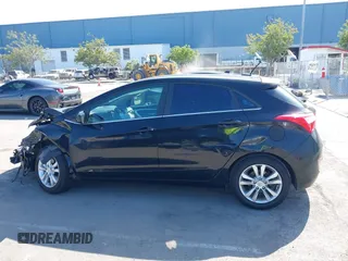 2014 Hyundai Elantra с VIN KMHD35LH0EU228891, выставлен на аукционе IAAI как лот 42173999 с пробегом 91 749 миль миль и . История ставок и продаж доступна на DreamBid. Изображение 15.