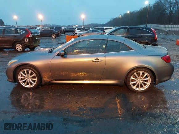 2013 Infiniti G37 Convertible with VIN JN1CV6FE8DM772784, listed as a IAAI auction lot 41367692 with 90,808 mi miles. Bid and sale history available at carsss.com. Image 15.
