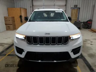 2023 Jeep Grand Cherokee Laredo z VIN 1C4RJHAG5PC530553, wystawiony jako Copart lot #53996845 z przebiegiem 38 456 mil mil oraz Szkoda całkowita • Salvage title. Historia ofert i sprzedaży dostępna na DreamBid. Obrazek 5.