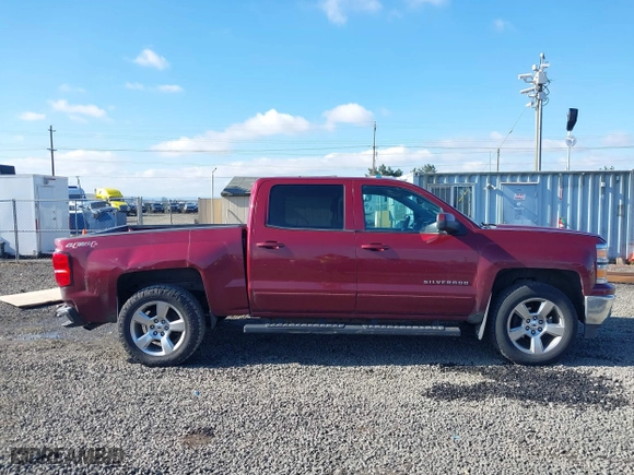 2015 Chevrolet Silverado 1500 LT with VIN 3GCUKREC0FG263001, listed as a IAAI auction lot 41735790 with 266,727 mi miles. Bid and sale history available at carsss.com. Image 13.