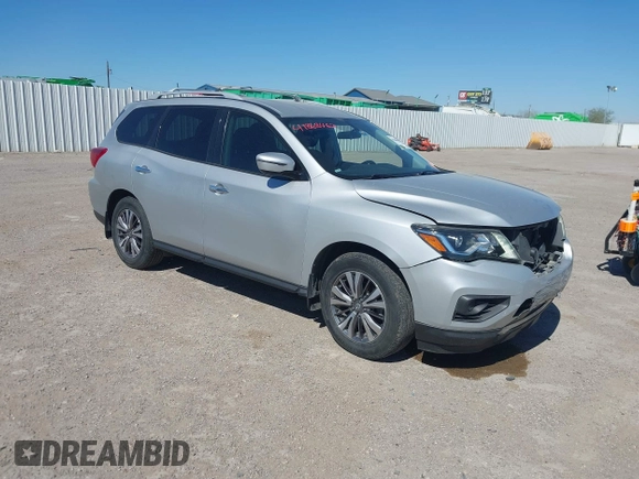 2018 Nissan Pathfinder SV with VIN 5N1DR2MN1JC660200, listed as a IAAI auction lot 41868462 with 134,809 mi miles. Bid and sale history available at carsss.com. Image 1.
