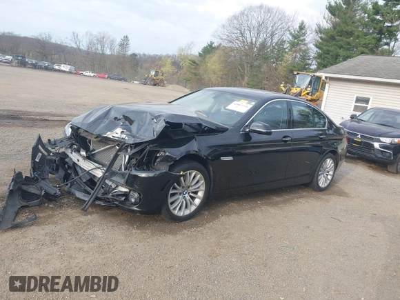 2014 BMW 5 Series 528i xDrive with VIN WBA5A7C52ED616976, listed as a IAAI auction lot 42067334 with 98,286 mi miles and . Bid and sale history available at DreamBid. Image 17.