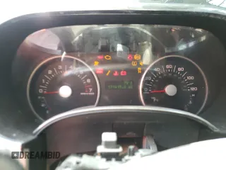 2006 Ford Explorer XLT z VIN 1FMEU63E36UB58656, wystawiony jako Copart lot #46475403 z przebiegiem 171 415 mil mil oraz Nie do naprawy • Non repairable. Historia ofert i sprzedaży dostępna na DreamBid. Obrazek 9.