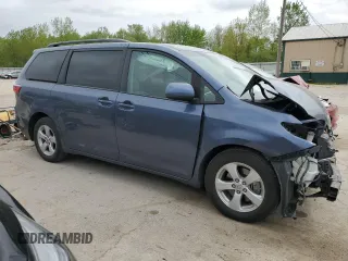 2015 Toyota Sienna LE AAS с VIN 5TDKK3DC8FS554952, выставлен на аукционе Copart как лот 54992385 с пробегом 98 399 миль миль и Списание • Salvage title. История ставок и продаж доступна на DreamBid. Изображение 4.