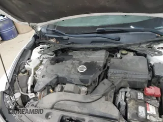 2014 Nissan Altima 2.5 with VIN 1N4AL3AP0EC420779, listed as a IAAI auction lot 42026108 with 180,024 mi miles. Bid and sale history available at carsss.com. Image 10.