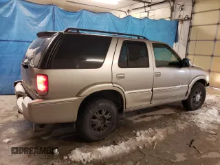 2000 GMC Jimmy SLE Convenience with VIN 1GKDT13W1Y2332452, listed as a Copart auction lot 42083315 with 178,934 mi miles and Salvage Title. Bid and sale history available at carsss.com. Image 3.
