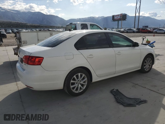 2012 Volkswagen Jetta SE z VIN 3VWDX7AJ7CM463135, wystawiony jako Copart lot #53800555 z przebiegiem 118 341 mil mil oraz Szkoda całkowita • Salvage title. Historia ofert i sprzedaży dostępna na DreamBid. Obrazek 3.