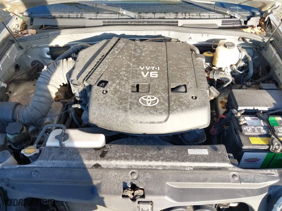 2006 Toyota 4Runner SR5 with VIN JTEBU14R668070572, listed as a IAAI auction lot 41812224 with 133,906 mi miles. Bid and sale history available at carsss.com. Image 10.