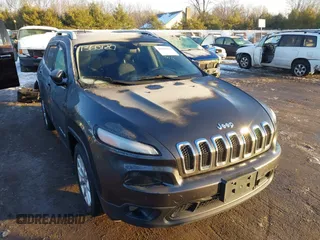 2015 Jeep Cherokee Latitude z VIN 1C4PJLCB9FW525798, wystawiony jako IAAI lot #41360120 z przebiegiem 130 219 mil mil oraz . Historia ofert i sprzedaży dostępna na DreamBid. Obrazek 1.