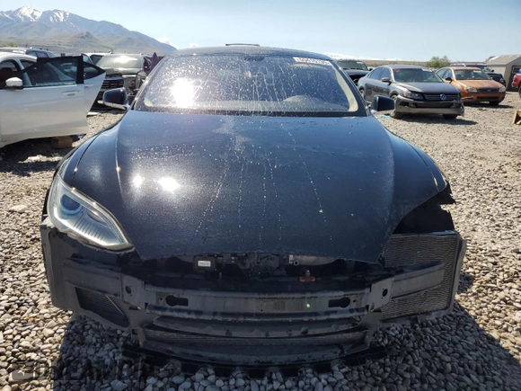 2014 Tesla Model S 60 with VIN 5YJSA1H18EFP34998, listed as a Copart auction lot 55416135 with 229,107 mi miles and Salvage title. Bid and sale history available at DreamBid. Image 5.