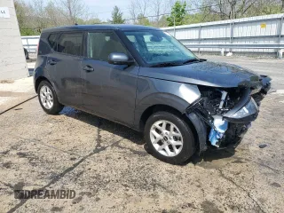 2024 Kia Soul LX with VIN KNDJ23AU6R7910791, listed as a Copart auction lot 55400955 with 31,927 mi miles and Clean Title. Bid and sale history available at carsss.com. Image 4.