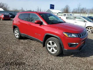 2018 Jeep Compass Latitude z VIN 3C4NJDBB4JT458315, wystawiony jako Copart lot #51513345 z przebiegiem 91 274 mil mil oraz Czysty tytuł • Clean title. Historia ofert i sprzedaży dostępna na DreamBid. Obrazek 4.
