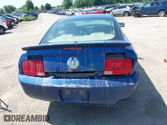 2007 Ford Mustang Deluxe with VIN 1ZVFT80N175341171, listed as a IAAI auction lot 42637888 with 122,279 mi miles and . Bid and sale history available at DreamBid. Image 16.