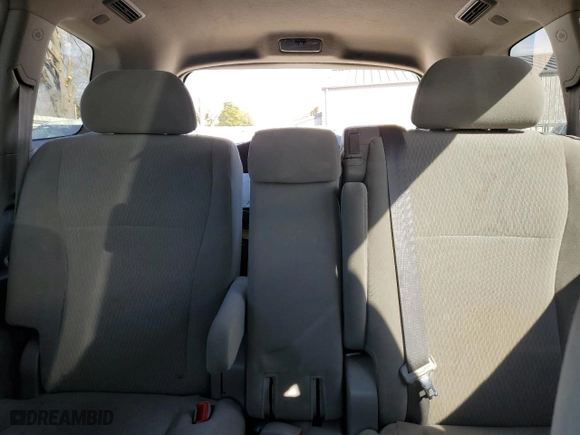 2010 Toyota Highlander with VIN 5TDBK3EH8AS034964, listed as a Copart auction lot 45727895 with 174,320 mi miles and Salvage Title. Bid and sale history available at carsss.com. Image 10.