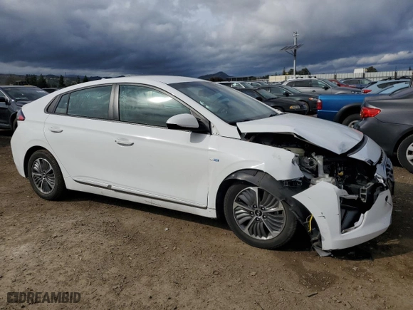 2020 Hyundai Ioniq Plug-In Hybrid SE with VIN KMHC65LD0LU194805, listed as a Copart auction lot 43444025 with NaN miles and Salvage Title. Bid and sale history available at carsss.com. Image 4.