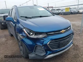 2020 Chevrolet Trax LT with VIN 3GNCJPSB0LL163618, listed as a IAAI auction lot 41443634 with 79,028 mi miles. Bid and sale history available at carsss.com. Image 1.