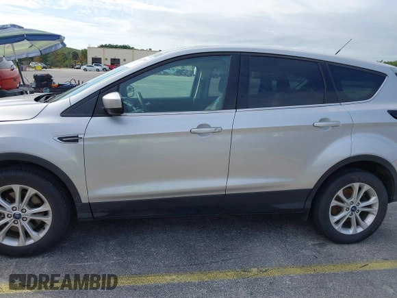 2017 Ford Escape SE with VIN 1FMCU0G90HUC81240, listed as a IAAI auction lot 40607814 with 68,333 mi miles and . Bid and sale history available at DreamBid. Image 14.