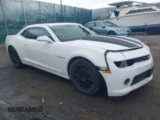 2014 Chevrolet Camaro LT with VIN 2G1FB1E34E9269086, listed as a IAAI auction lot 40530373 with 82,103 mi miles. Bid and sale history available at carsss.com. Image 1.