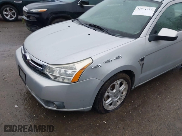 2008 Ford Focus SE with VIN 1FAHP33N18W190610, listed as a IAAI auction lot 41861989 with 1 mi miles. Bid and sale history available at carsss.com. Image 6.