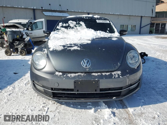 2012 Volkswagen Beetle 2.0T Turbo w/Sun/Snd/Nav PZEV with VIN 3VWVA7AT1CM609293, listed as a Copart auction lot 43752095 with 92,048 mi miles and Salvage Title. Bid and sale history available at carsss.com. Image 5.
