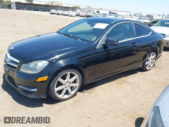 2013 Mercedes-Benz C 250 с VIN WDDGJ4HB1DG061191, выставлен на аукционе IAAI как лот 42697264 с пробегом 152 348 миль миль и . История ставок и продаж доступна на DreamBid. Изображение 2.