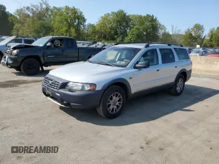 2004 Volvo V70 XC70 with VIN YV1SZ59H141132599, listed as a Copart auction lot 71040384 with 96,438 mi miles and Salvage Title. Bid and sale history available at carsss.com. Image 1.