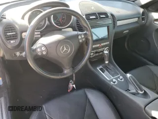 2006 Mercedes-Benz SLK 280 z VIN WDBWK54F86F115935, wystawiony jako Copart lot #88819205 z przebiegiem 55 947 mil mil oraz Szkody całkowita. Historia ofert i sprzedaży dostępna na DreamBid. Obrazek 8.