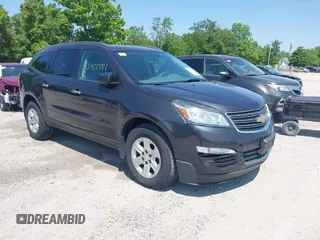2017 Chevrolet Traverse LS z VIN 1GNKRFED4HJ115405, wystawiony jako IAAI lot #42358881 z przebiegiem 102 259 mil mil oraz . Historia ofert i sprzedaży dostępna na DreamBid. Obrazek 1.