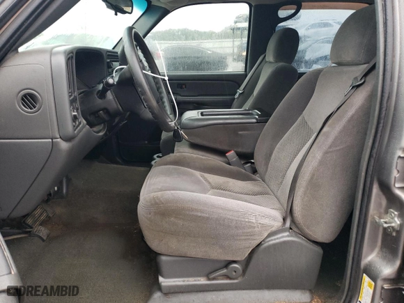 2007 Chevrolet Silverado 1500 Classic LS with VIN 2GCEC13V171129275, listed as a Copart auction lot 73748914 with 266,116 mi miles and Salvage Title. Bid and sale history available at carsss.com. Image 7.