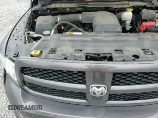 2018 Ram 1500 Express z VIN 1C6RR7FG7JS210053, wystawiony jako Copart lot #61964735 z przebiegiem 101 548 mil mil oraz Nie do naprawy • Non repairable. Historia ofert i sprzedaży dostępna na DreamBid. Obrazek 13.