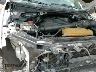 2017 Ford F-150 Lariat z VIN 1FTEW1EG1HKC34406, wystawiony jako Copart lot #68350225 z przebiegiem 111 749 mil mil oraz Szkoda całkowita • Salvage title. Historia ofert i sprzedaży dostępna na DreamBid. Obrazek 14.