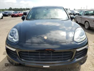 2018 Porsche Cayenne with VIN WP1AA2A27JKA04421, listed as a Copart auction lot 49601795 with 57,295 mi miles and Salvage title. Bid and sale history available at DreamBid. Image 5.