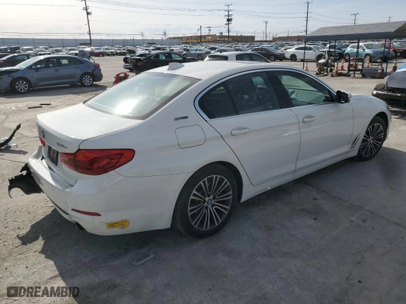 2019 BMW 5 Series 530e iPerformance with VIN WBAJA9C55KB393219, listed as a Copart auction lot 47777745 with 23,845 mi miles and Salvage Title. Bid and sale history available at carsss.com. Image 3.