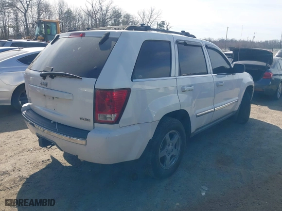 2007 Jeep Grand Cherokee Limited with VIN 1J8HR58267C523598, listed as a IAAI auction lot 41764331 with 152,841 mi miles. Bid and sale history available at carsss.com. Image 4.