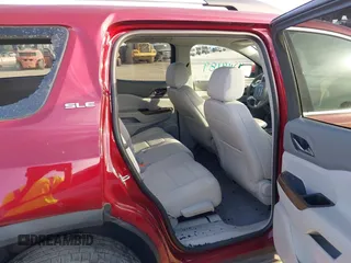 2017 GMC Acadia SLE with VIN 1GKKNLLS7HZ172434, listed as a IAAI auction lot 42114189 with 79,472 mi miles and . Bid and sale history available at carsss.com. Image 8.